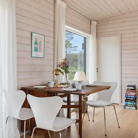 Seaside Escape - 10 Min To Ocean Risør