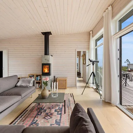 Seaside Escape - 10 Min To Ocean * Risør