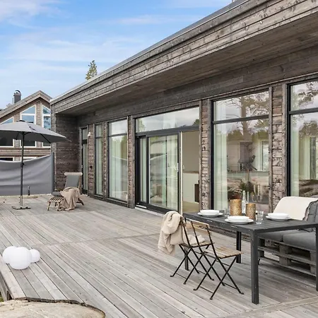 Seaside Escape - 10 Min To Ocean Semesterbostad
