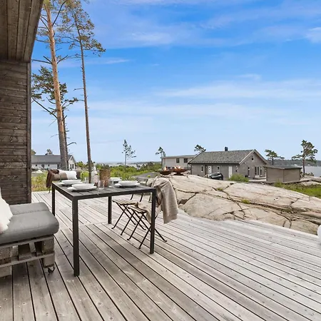 Seaside Escape - 10 Min To Ocean * Risør